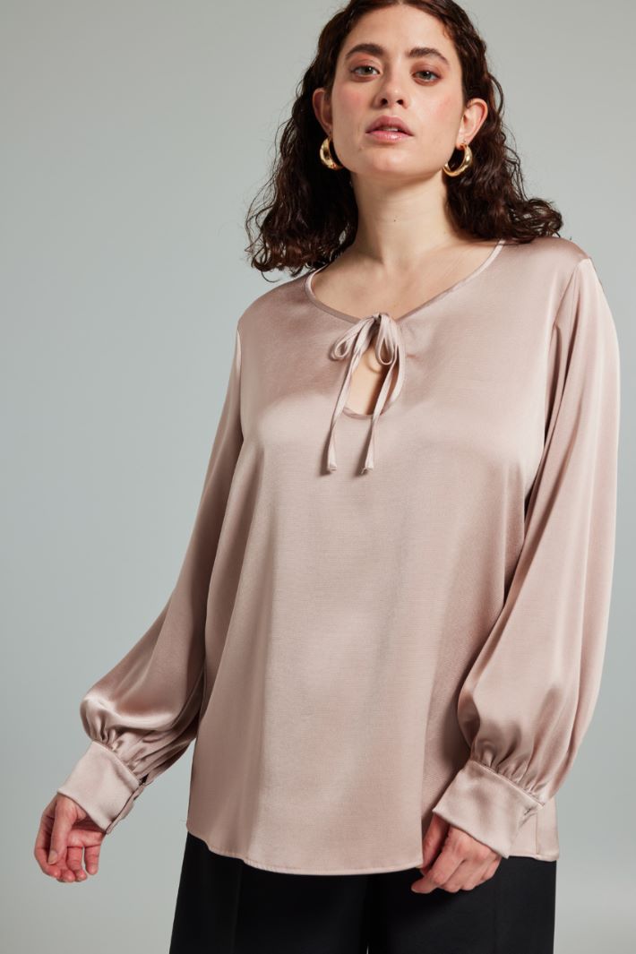 Hammered satin blouse Intrend - 3