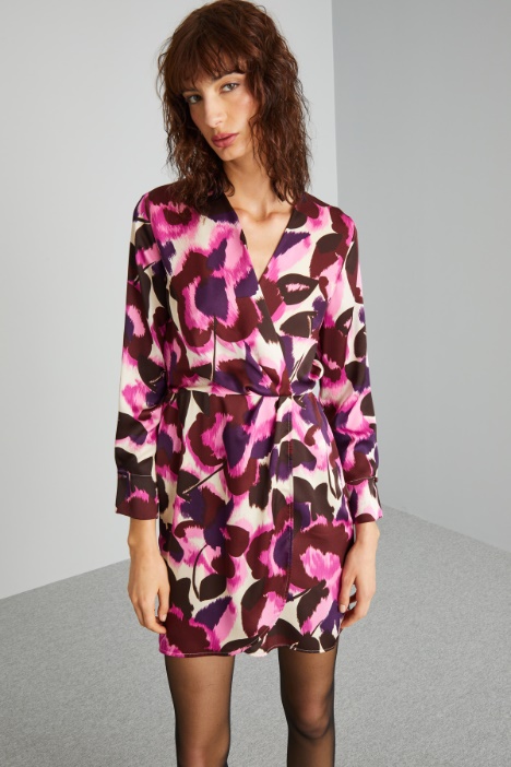 Abito incrociato a fantasia