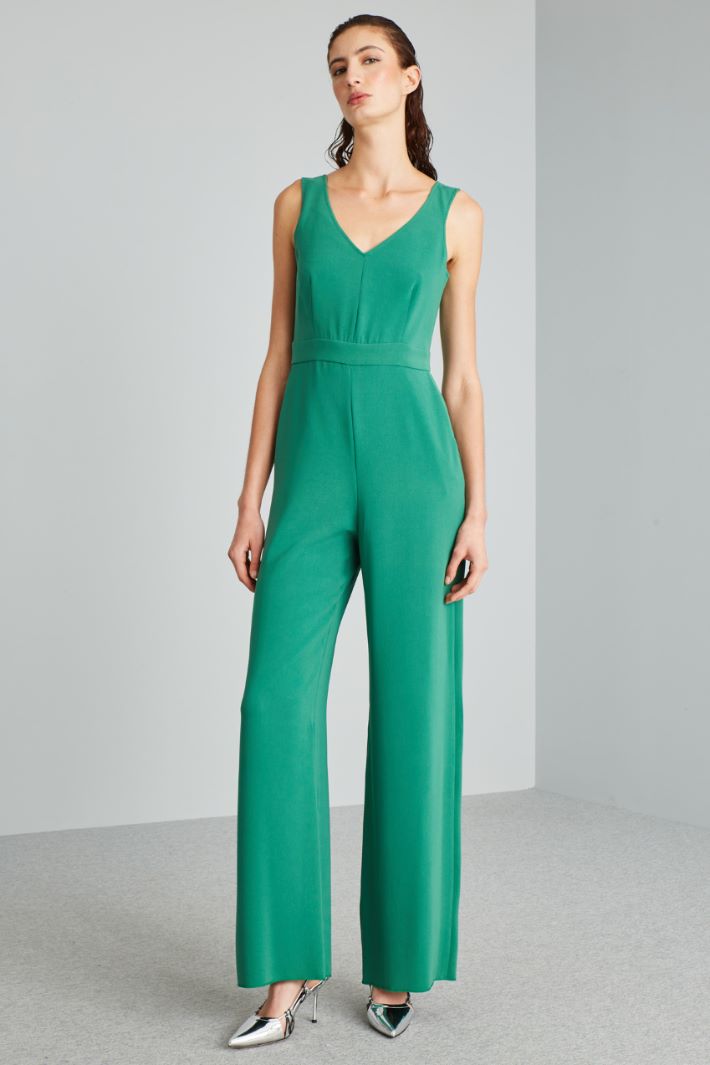 Double V-neck jumpsuit Intrend - 3