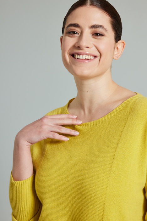 Maglia con micro spacchi