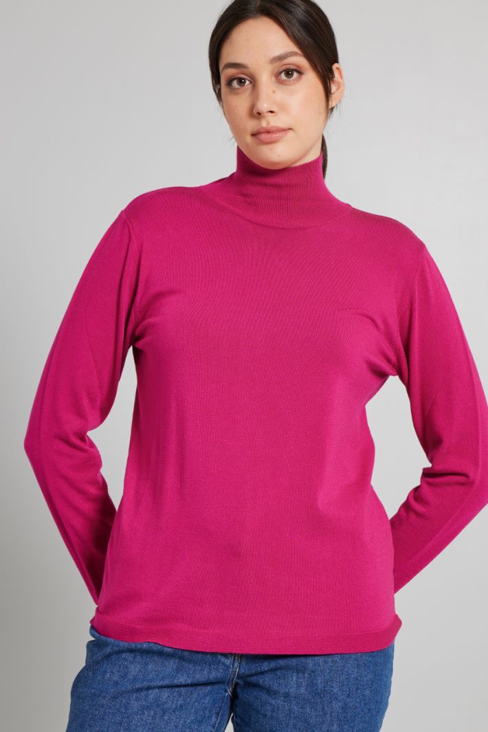 Semi-fitted sweater Intrend - 3