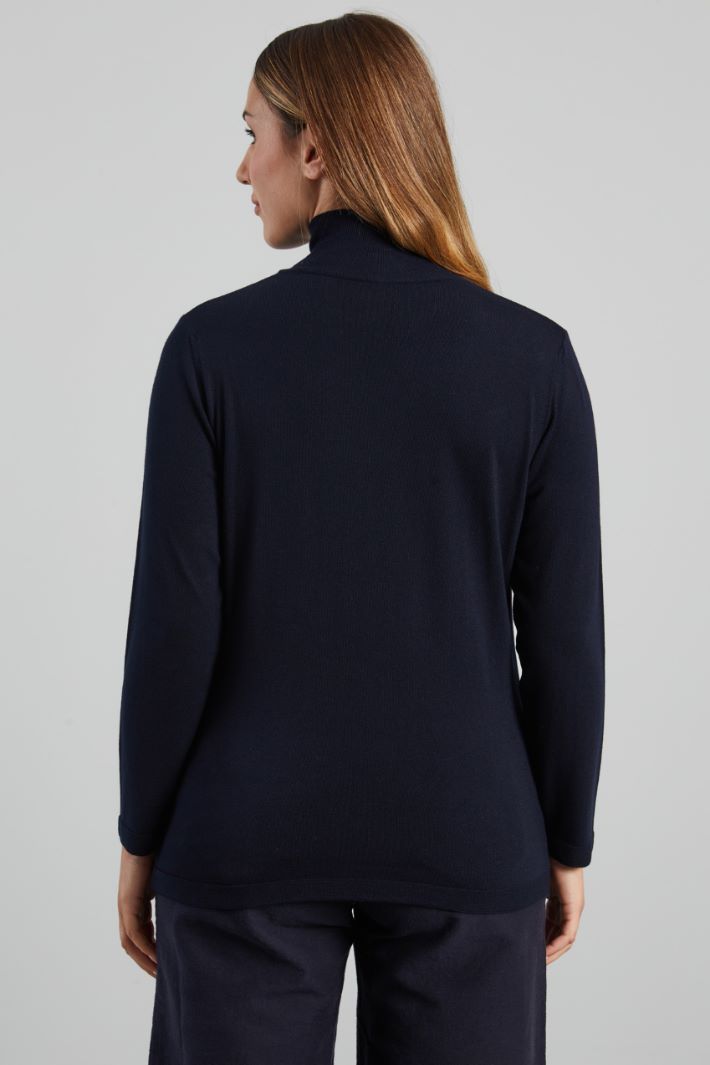 Semi-fitted sweater Intrend - 2