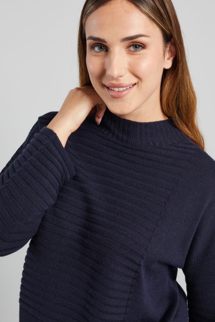 Sweater with horizontal ribbing Intrend - 4