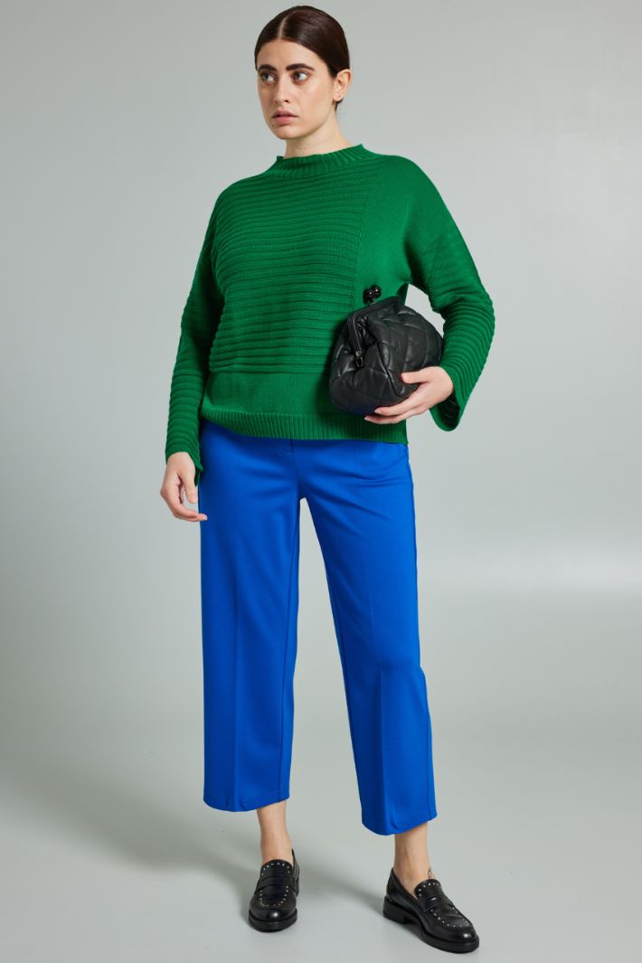 Sweater with horizontal ribbing Intrend