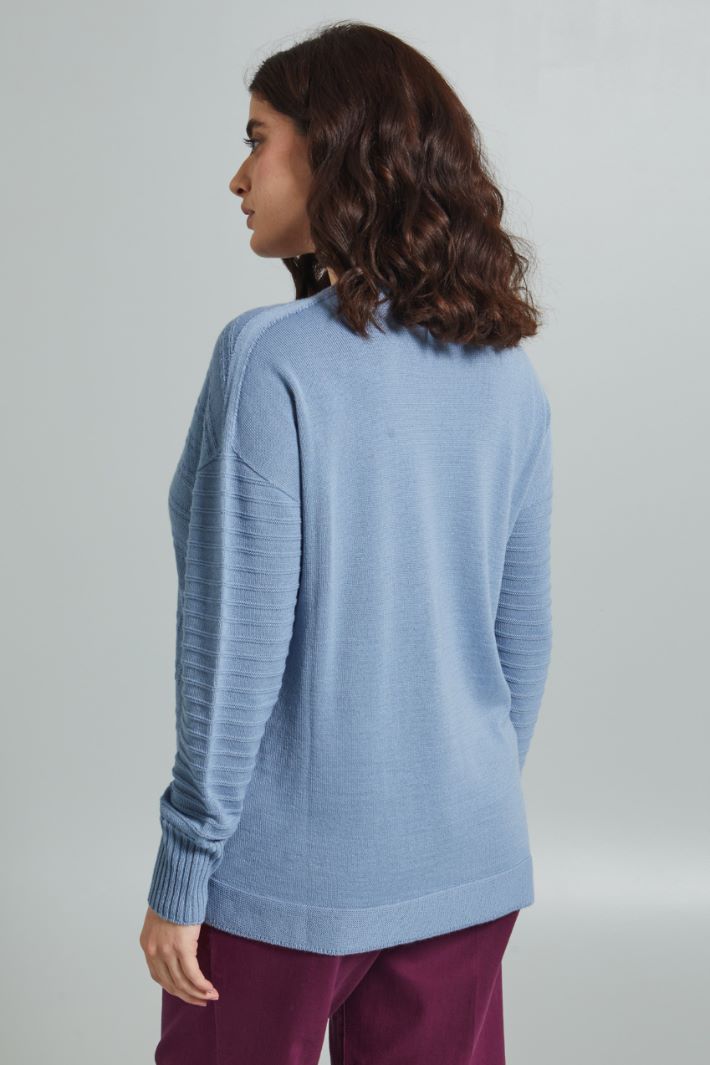 V-neck sweater Intrend - 2