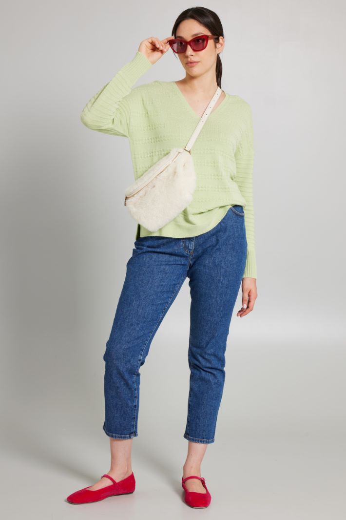 V-neck sweater Intrend