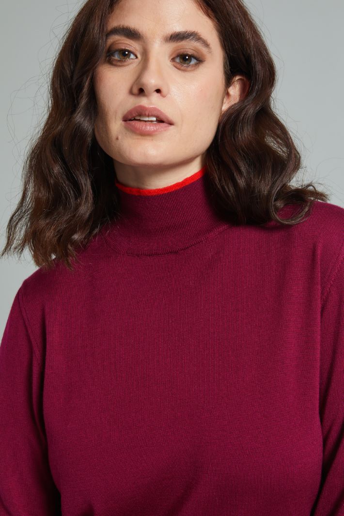 Sweater with contrasting profiles Intrend - 4