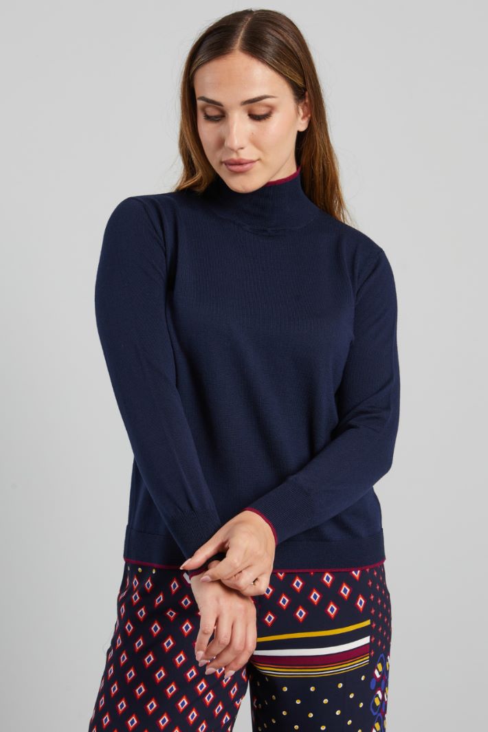 Sweater with contrasting profiles Intrend - 3