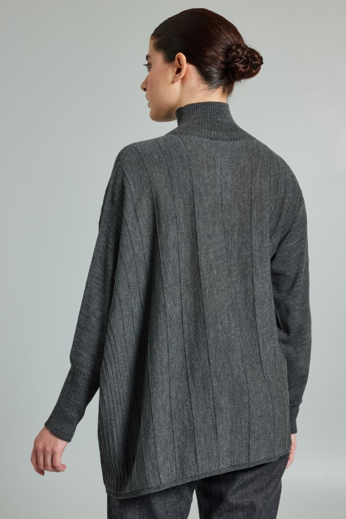 Sweater with raised stitching Intrend - 2