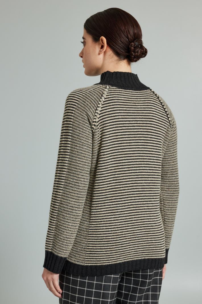 Crater neck sweater Intrend - 2