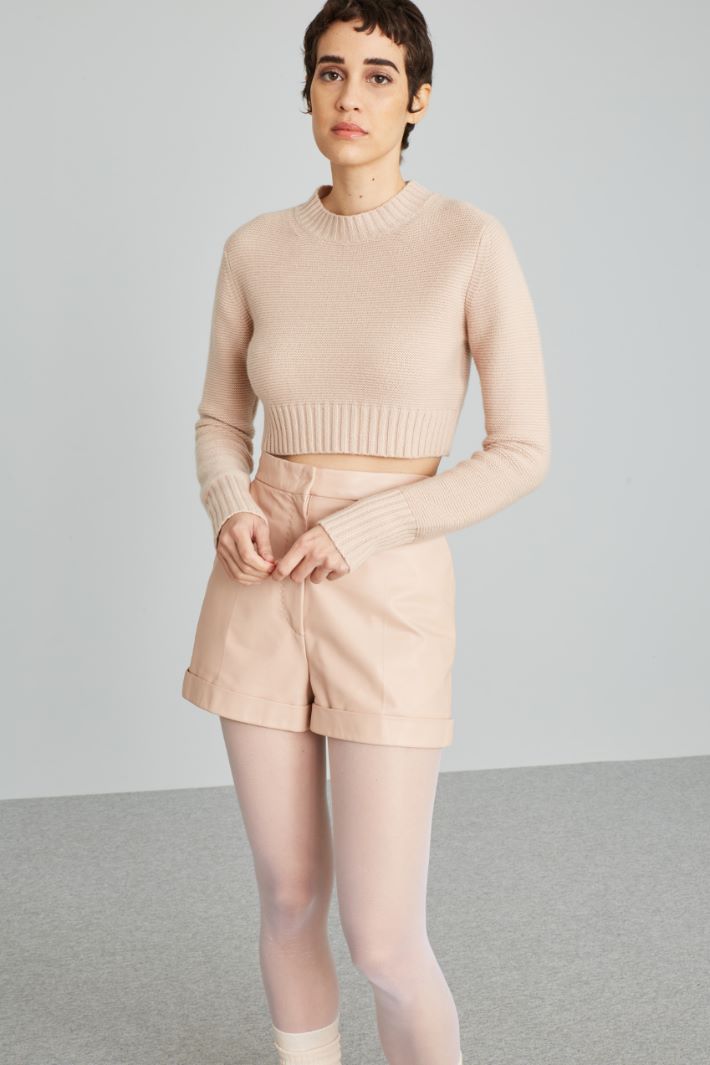 Cropped, cashmere sweater Intrend - 3