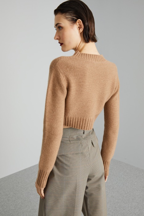 Maglia cropped in cashmere