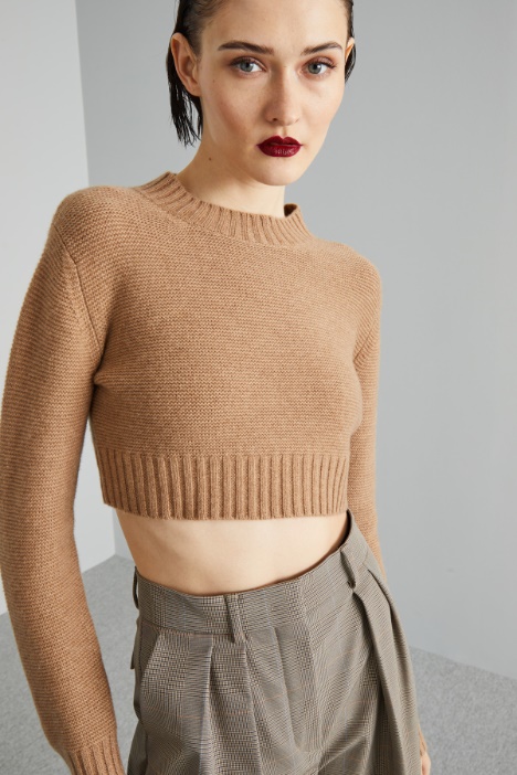 Maglia cropped in cashmere