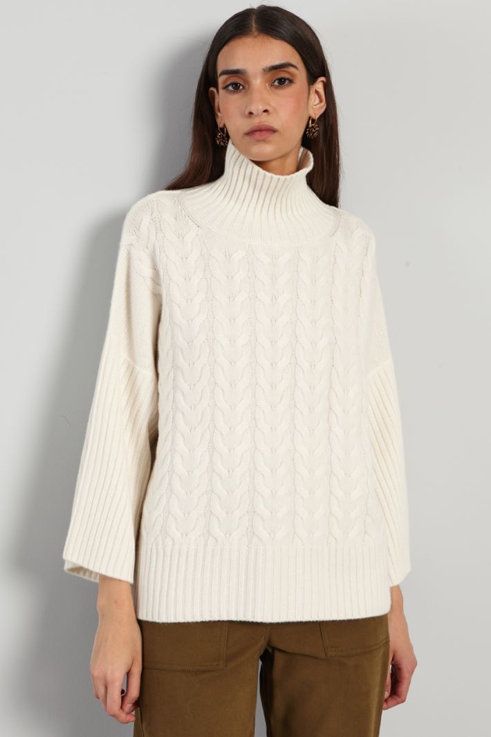 Loose cashmere sweater Intrend - 3