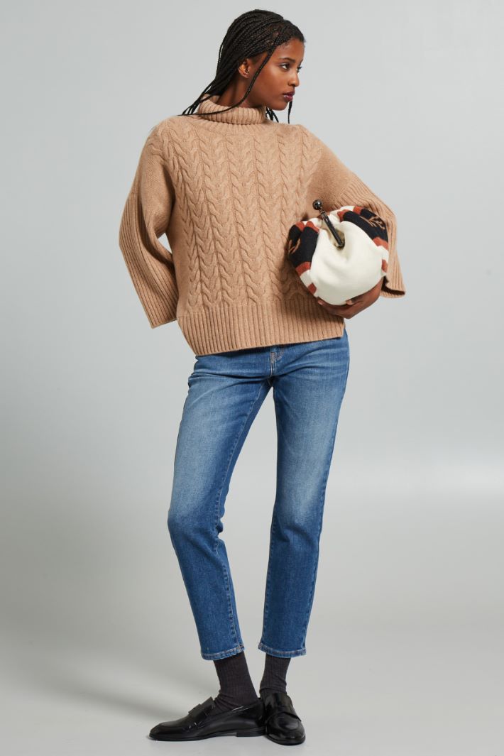 Loose cashmere sweater Intrend