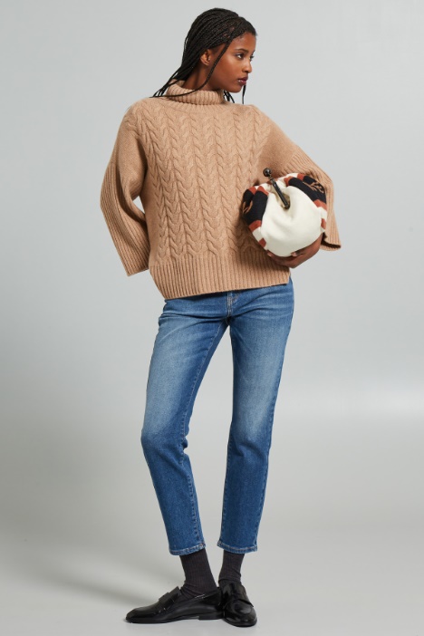 Loose cashmere sweater Intrend