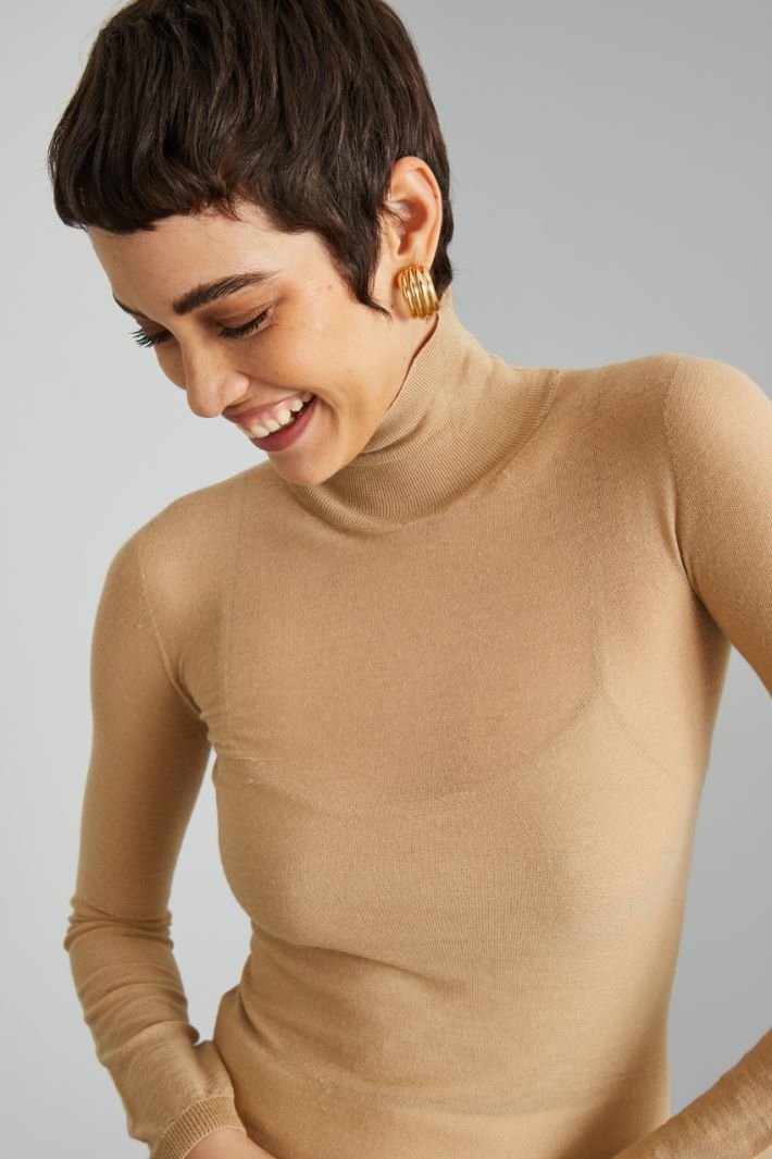 Light wool turtleneck Intrend - 4