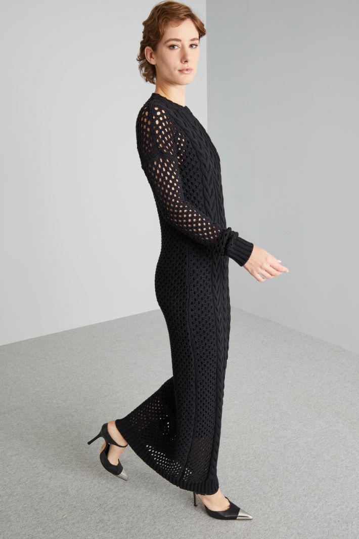 Knitted dress with openwork sleeves Intrend - 3