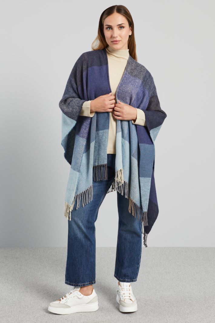 Check yarn-dyed cape Intrend - 3