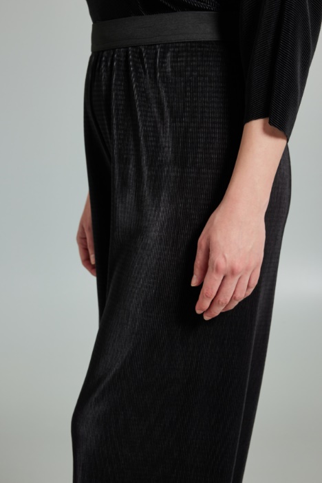 Pantalón de punto plisado