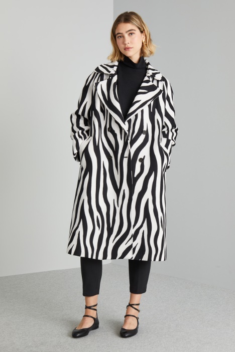 Animal-print jacquard coat Intrend