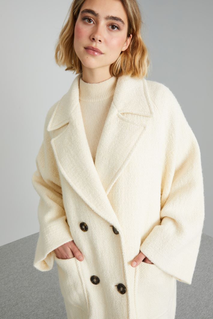 Coat in textured fabric Intrend - 4