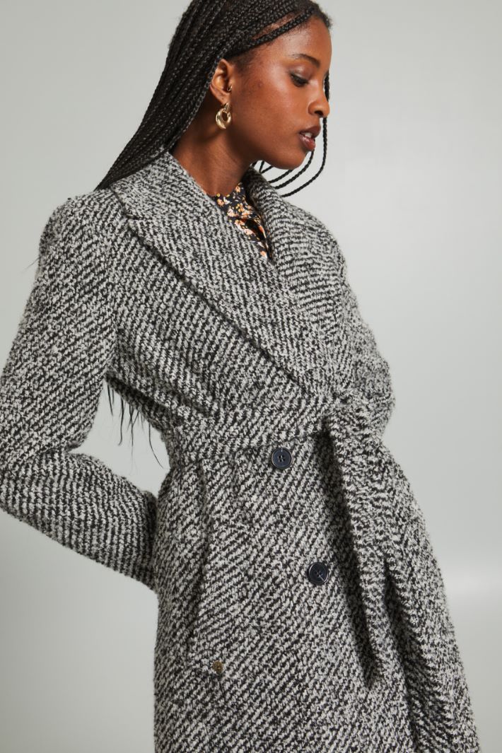 Long bouclé coat Intrend - 4