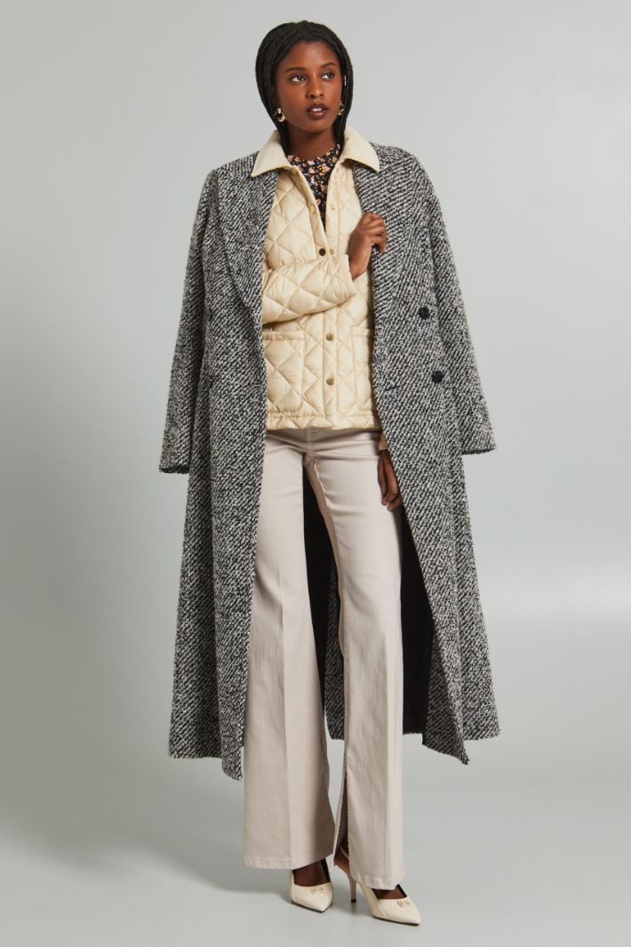 Long bouclé coat Intrend