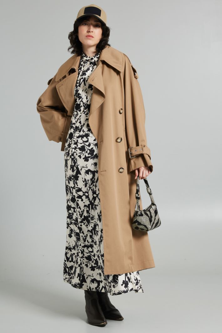 Oversized gabardine trench coat Intrend