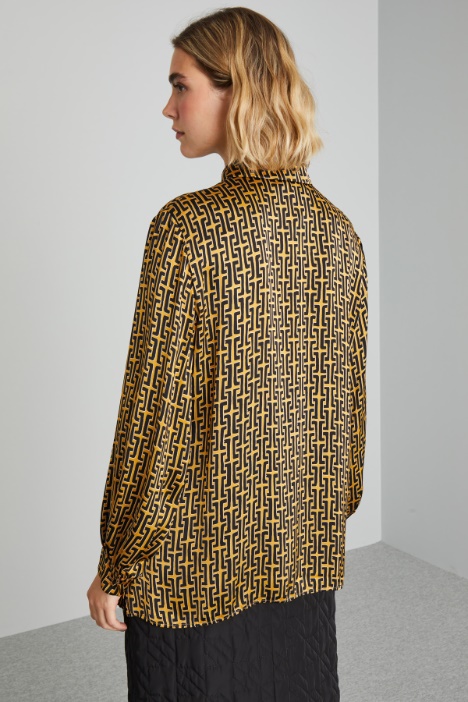 Camicia in raso stampato