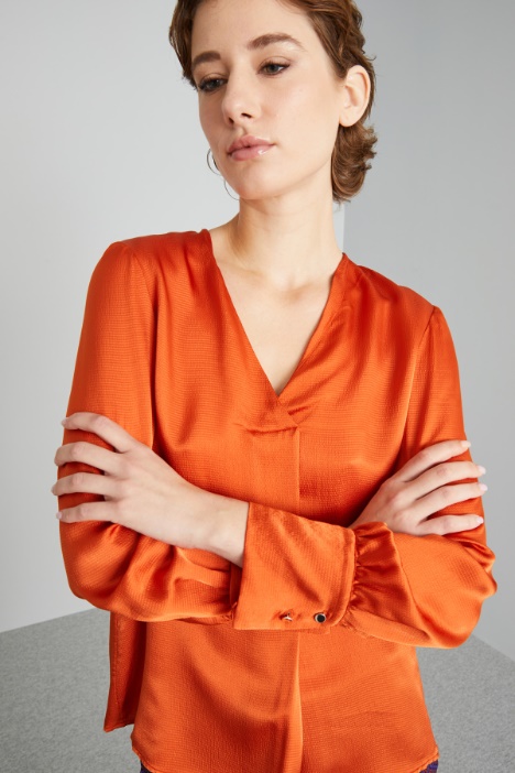 Blusa in raso martellato
