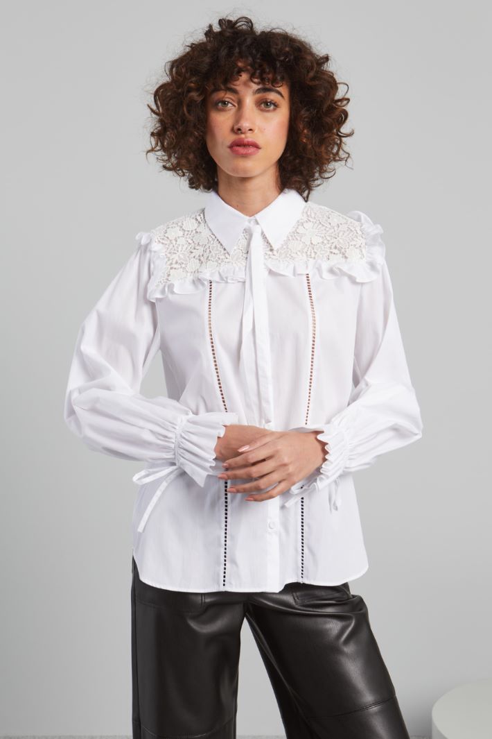 Shirt with lace Intrend - 3