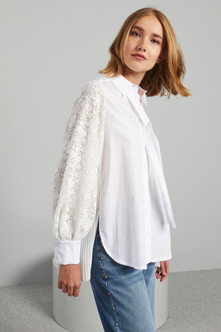 Shirt with lace sleeves Intrend - 3