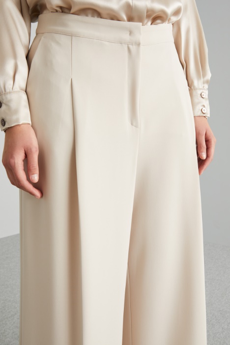 Pantaloni a palazzo in cady