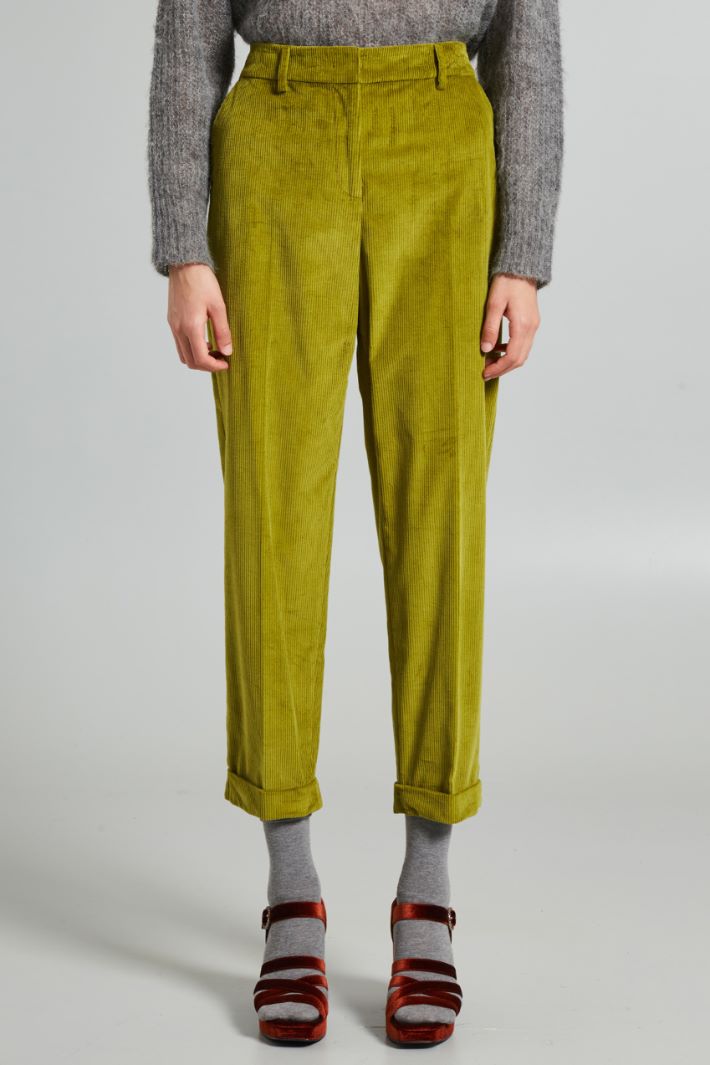 Carrot-fit velvet trousers Intrend - 3