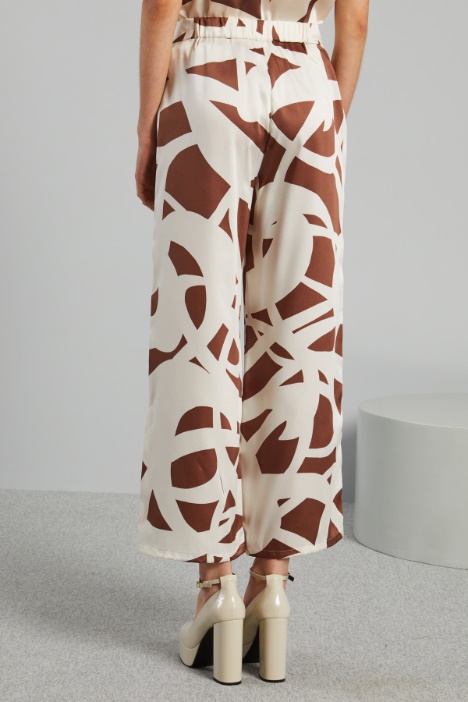 Pantaloni ampi in twill