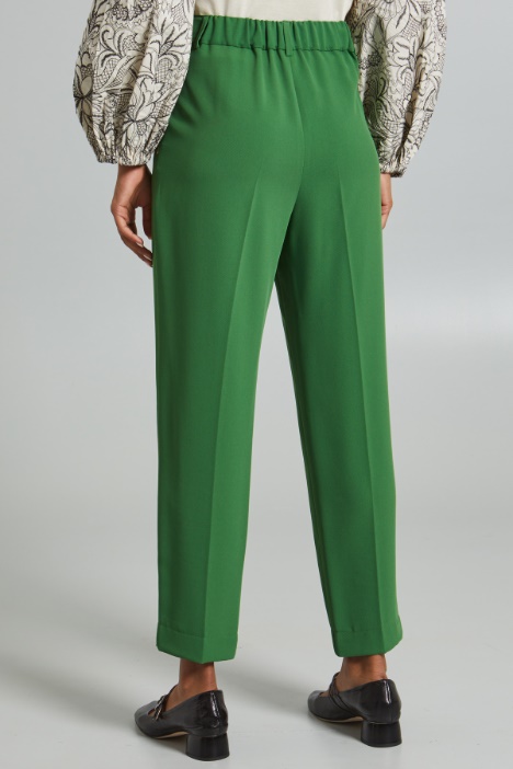 Pantaloni carrot in tricotina