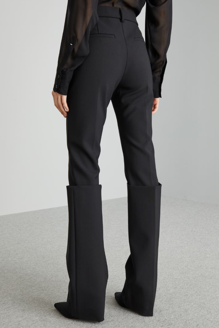 Slim-fit trousers with deep turn-up detail Intrend - 2