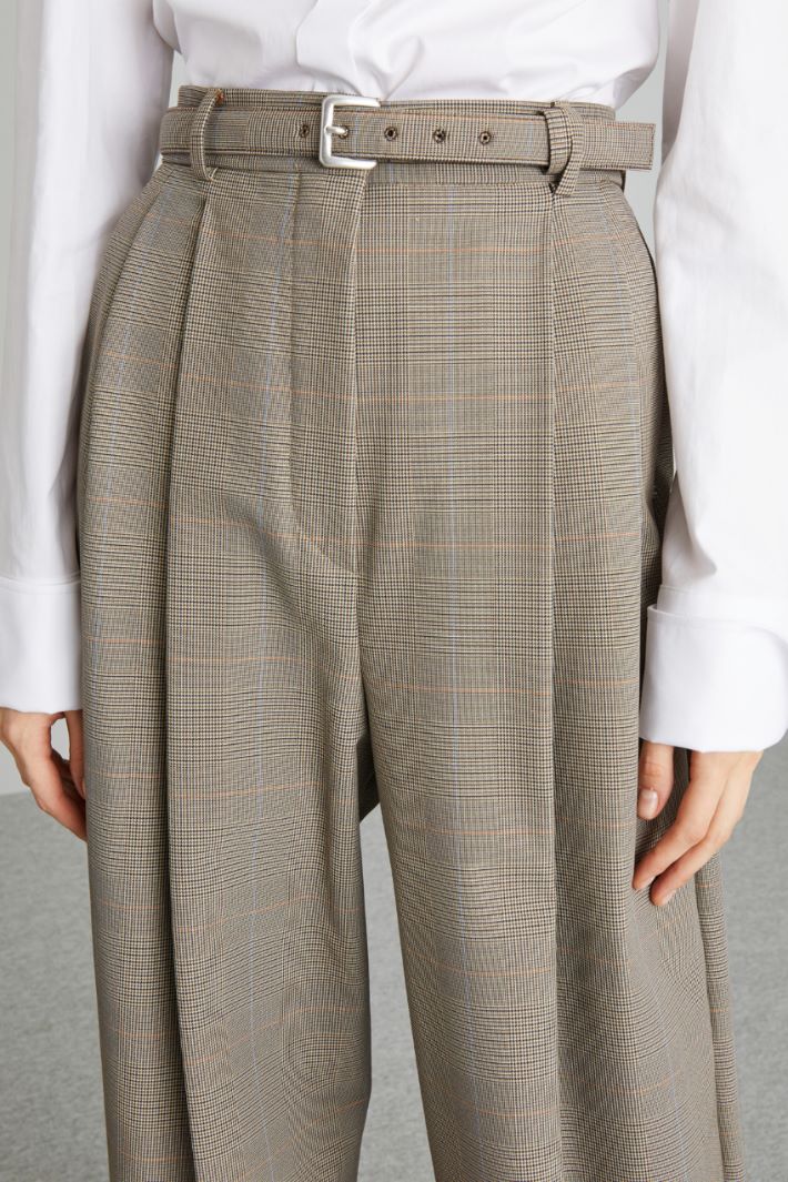 Oversized trousers with pleats Intrend - 4