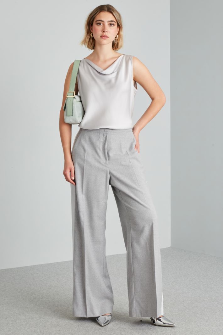 Top with draped neck Intrend