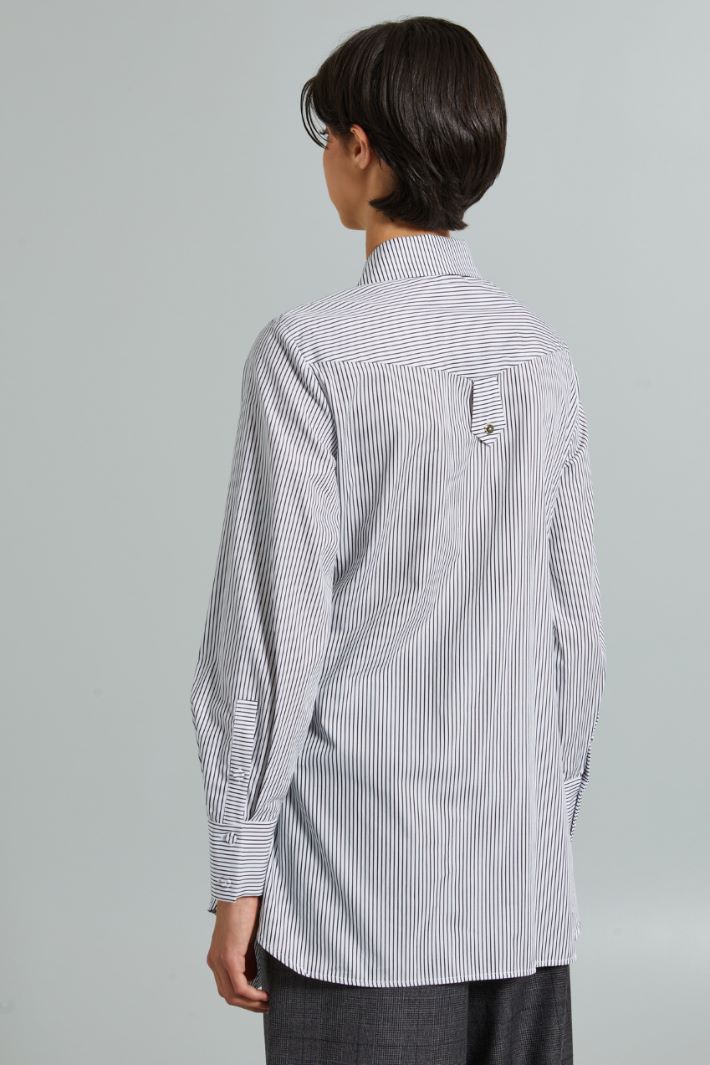 Knot-detailed shirt Intrend - 2