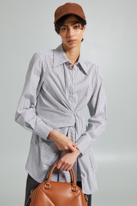 Knot-detailed shirt Intrend