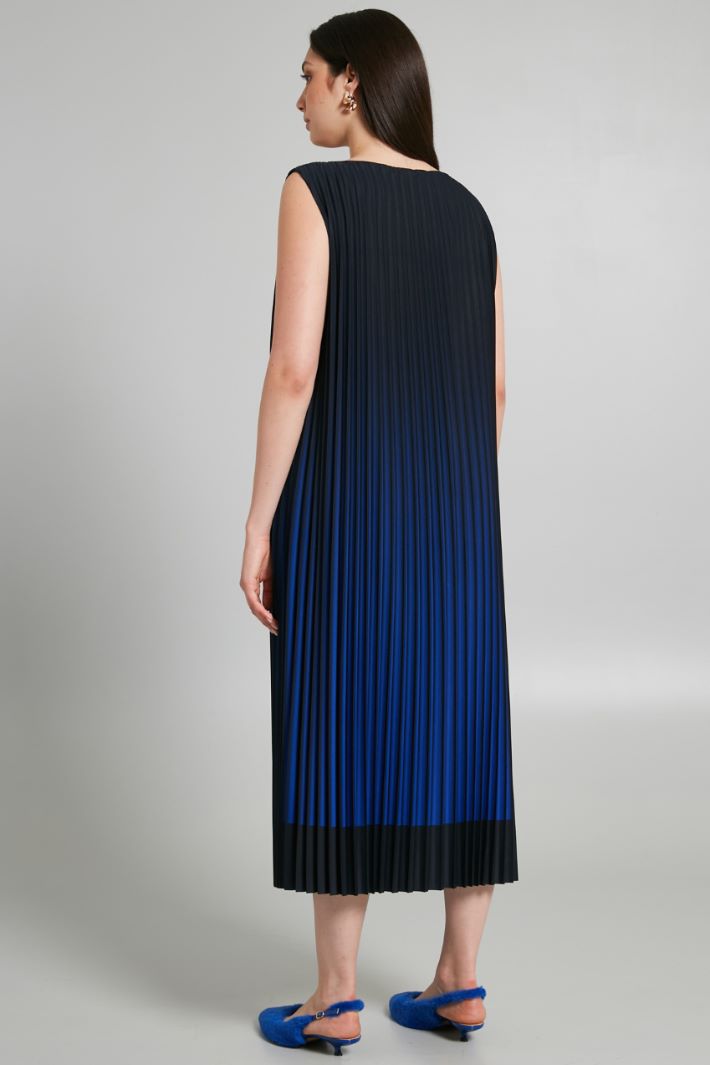 Pleated crepe dress Intrend - 2