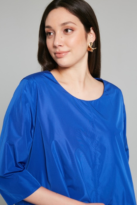 Abito ampio in taffetà