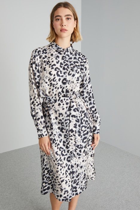 Vestido camisero de seda pura