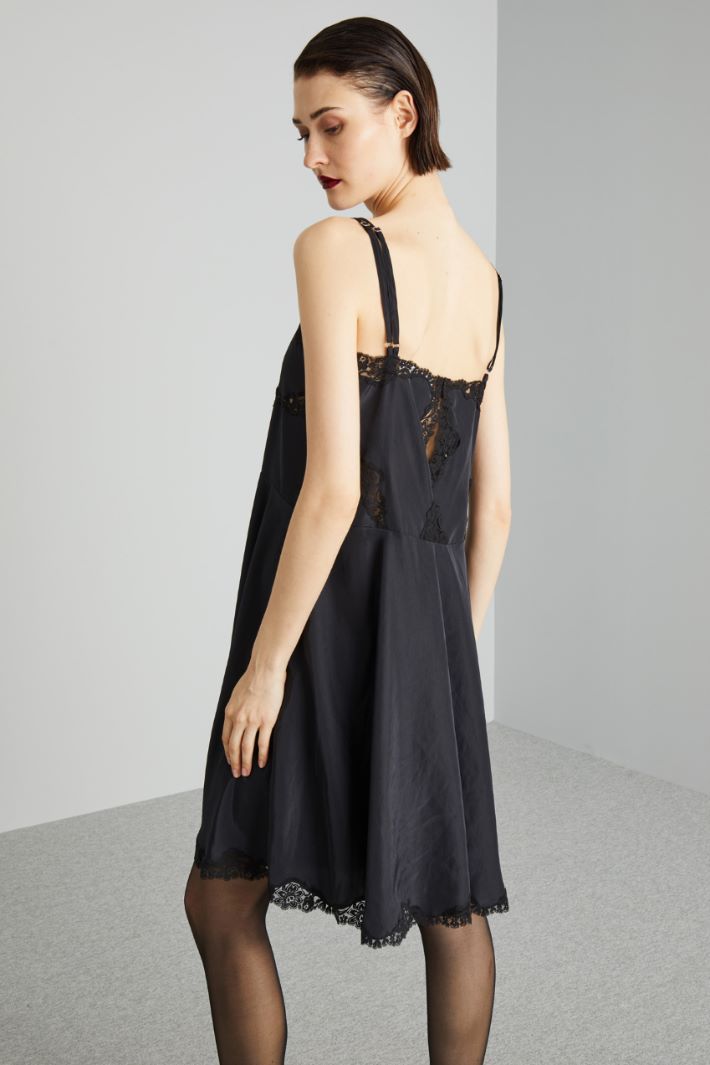 Slip dress with lace Intrend - 2