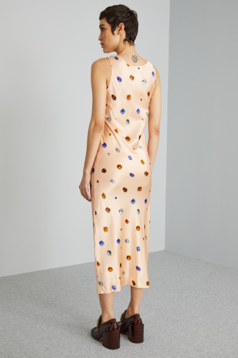 Vestido tipo camisón de satén estampado