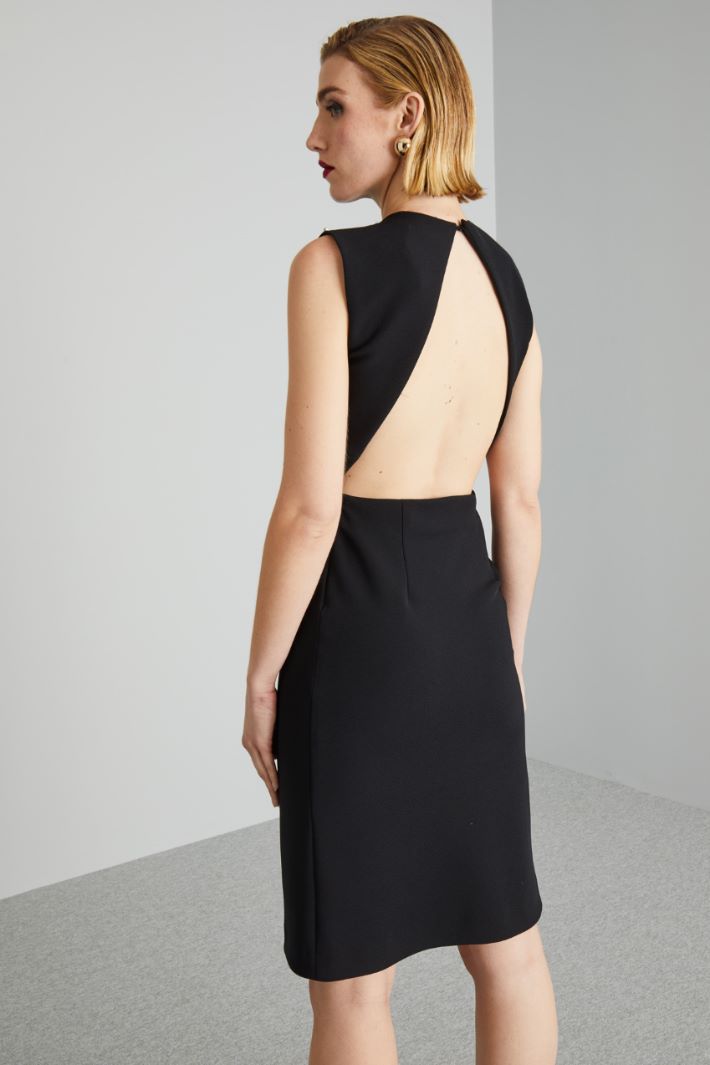 Dress with cut-out Intrend - 2