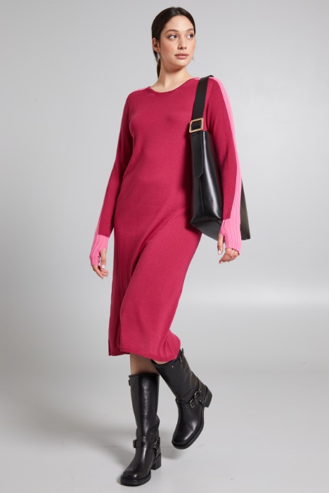 Two-tone knit dress Intrend