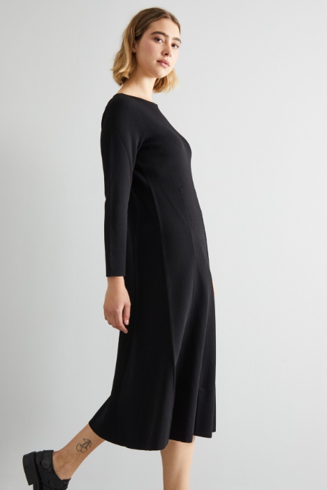 Abito svasato in maglia